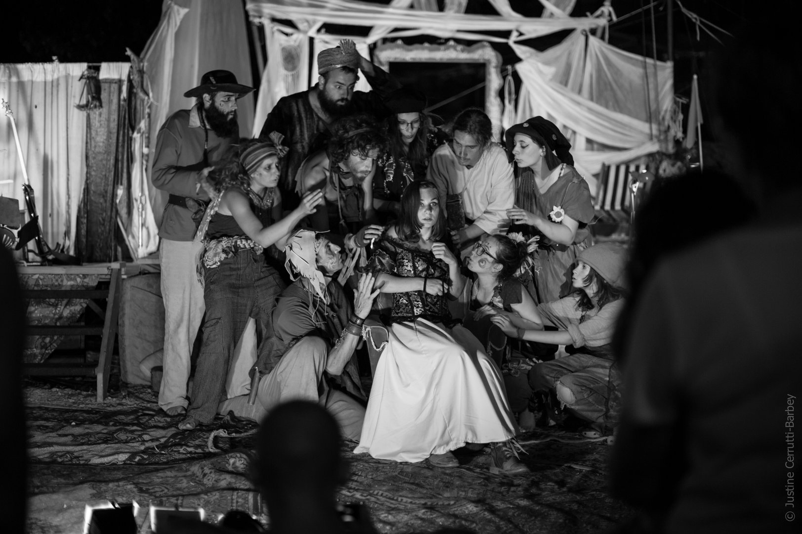 Les 7 nains, quelques autres et Blanche Neige